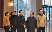 大渡口区副区长谢小刚调研一定发中心项目 点赞推进速度 现场解难促运营